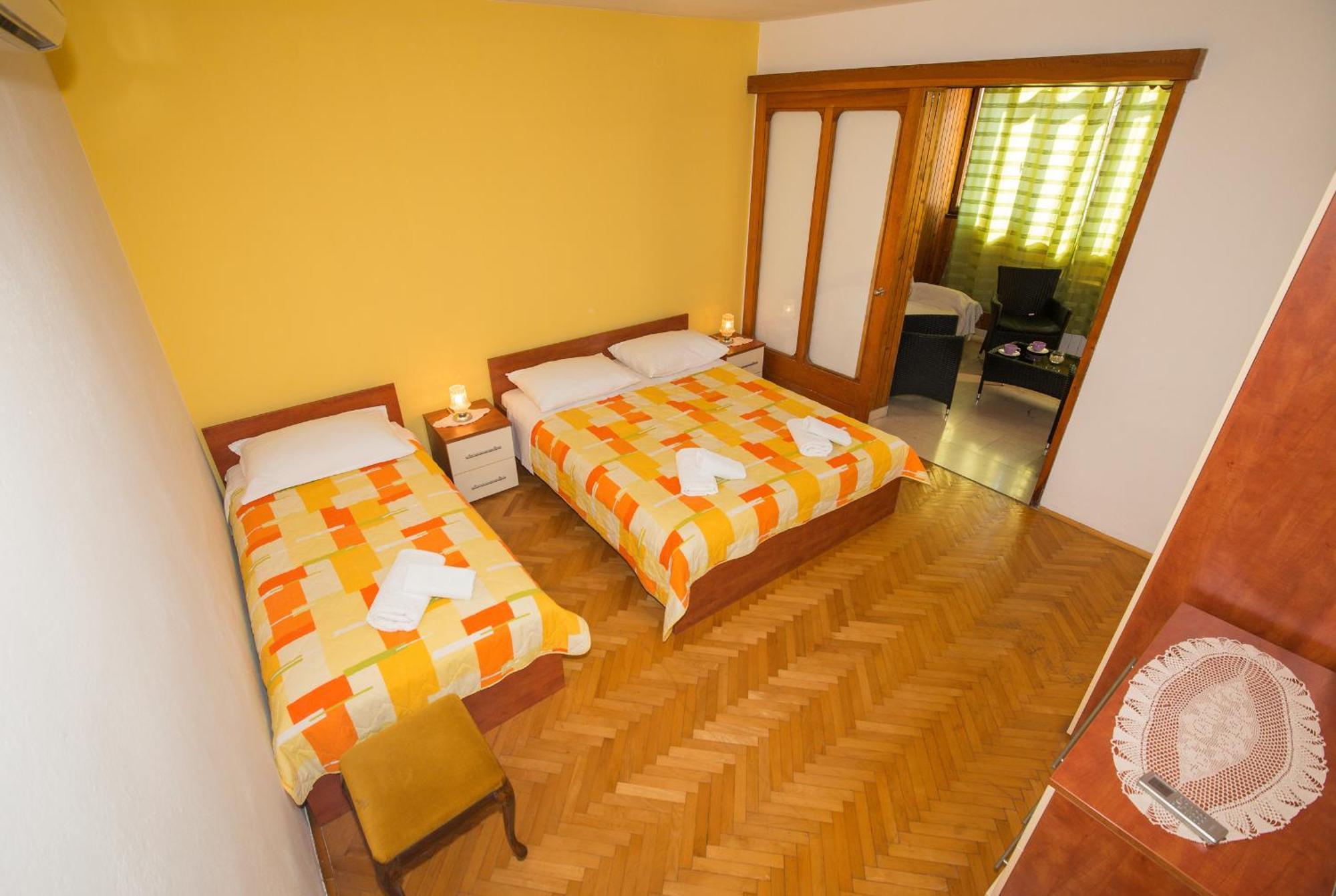 Apartments Marieta Makarska Room photo