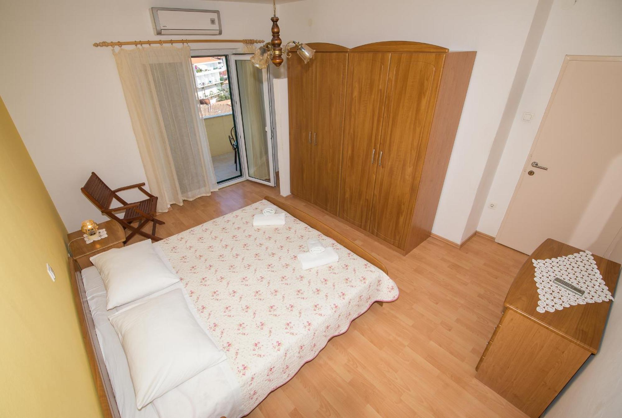 Apartments Marieta Makarska Room photo