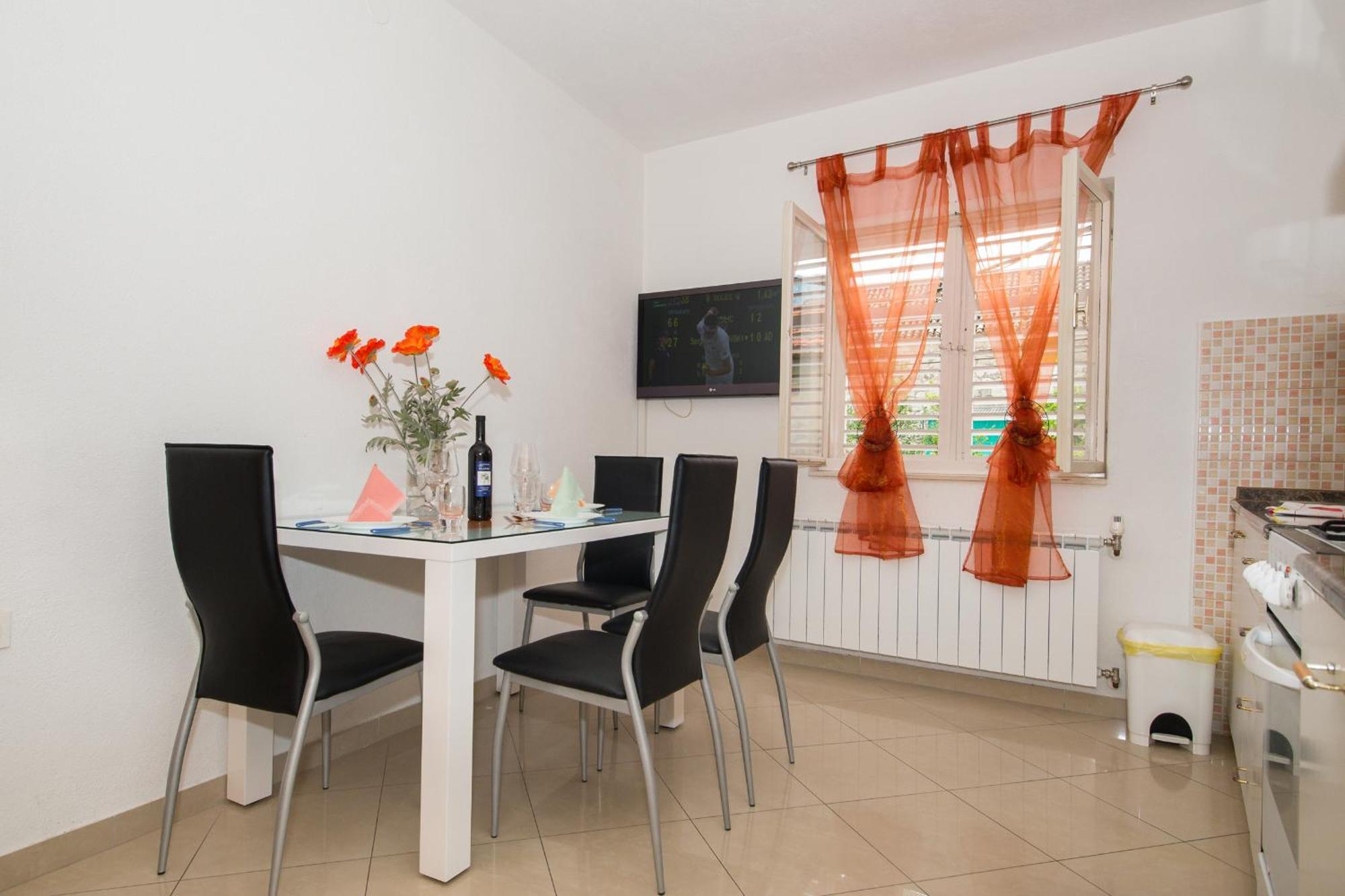 Apartments Marieta Makarska Room photo