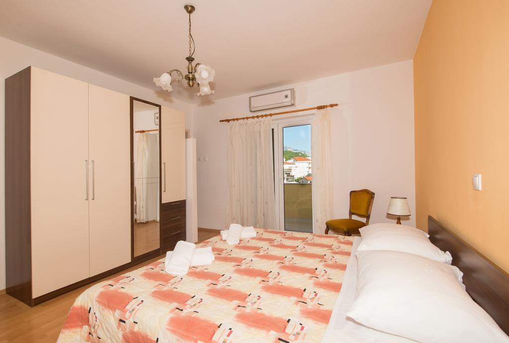 Apartments Marieta Makarska Room photo